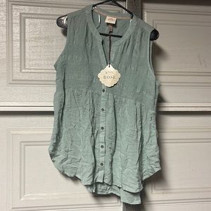 Knox rose large NWT blouse